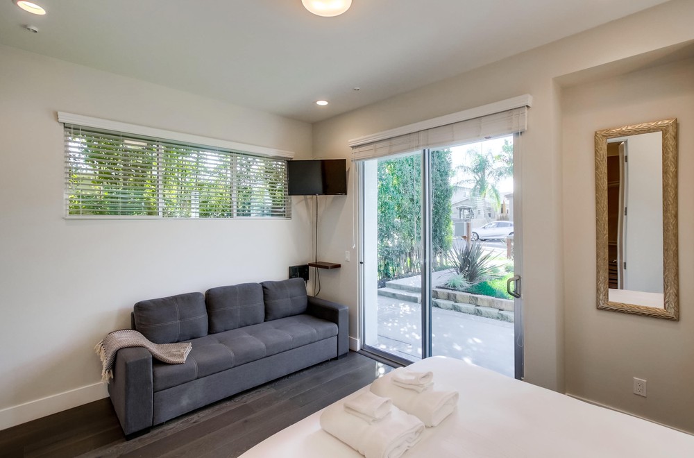 Virtual tour photo 32 of 58 for 4025 Morrell St