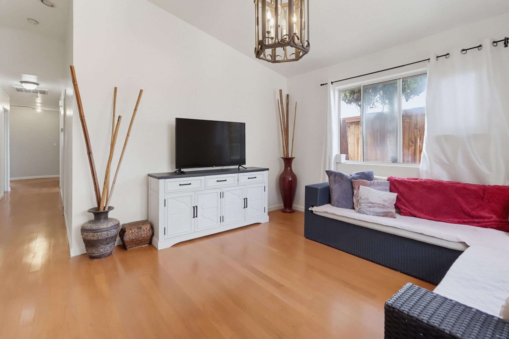 Virtual tour photo 9 of 51 for 4027 C St