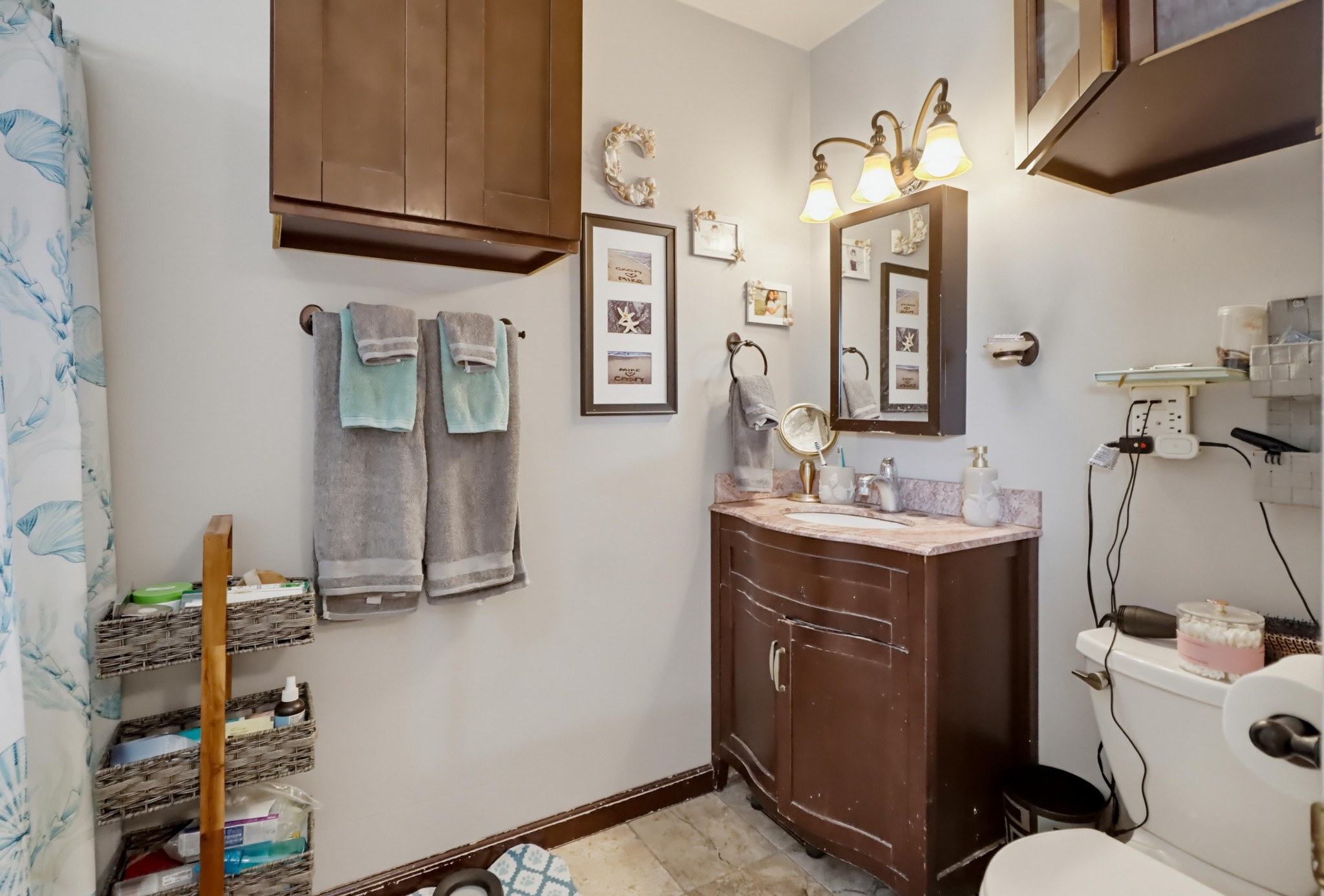 Virtual tour photo 25 of 51 for 4027 C St