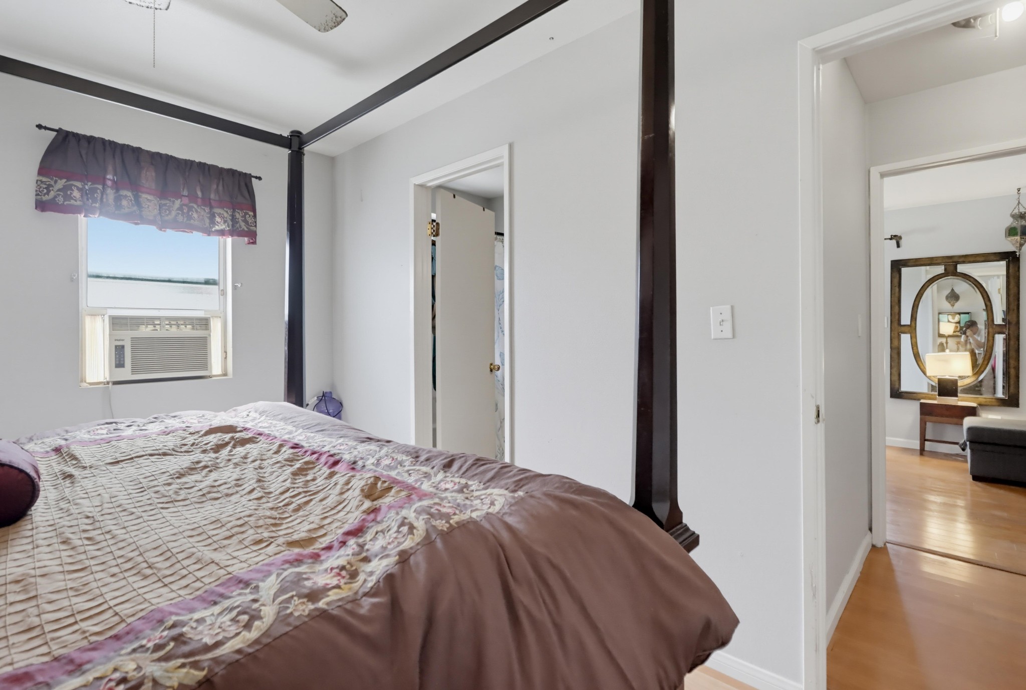 Virtual tour photo 28 of 51 for 4027 C St