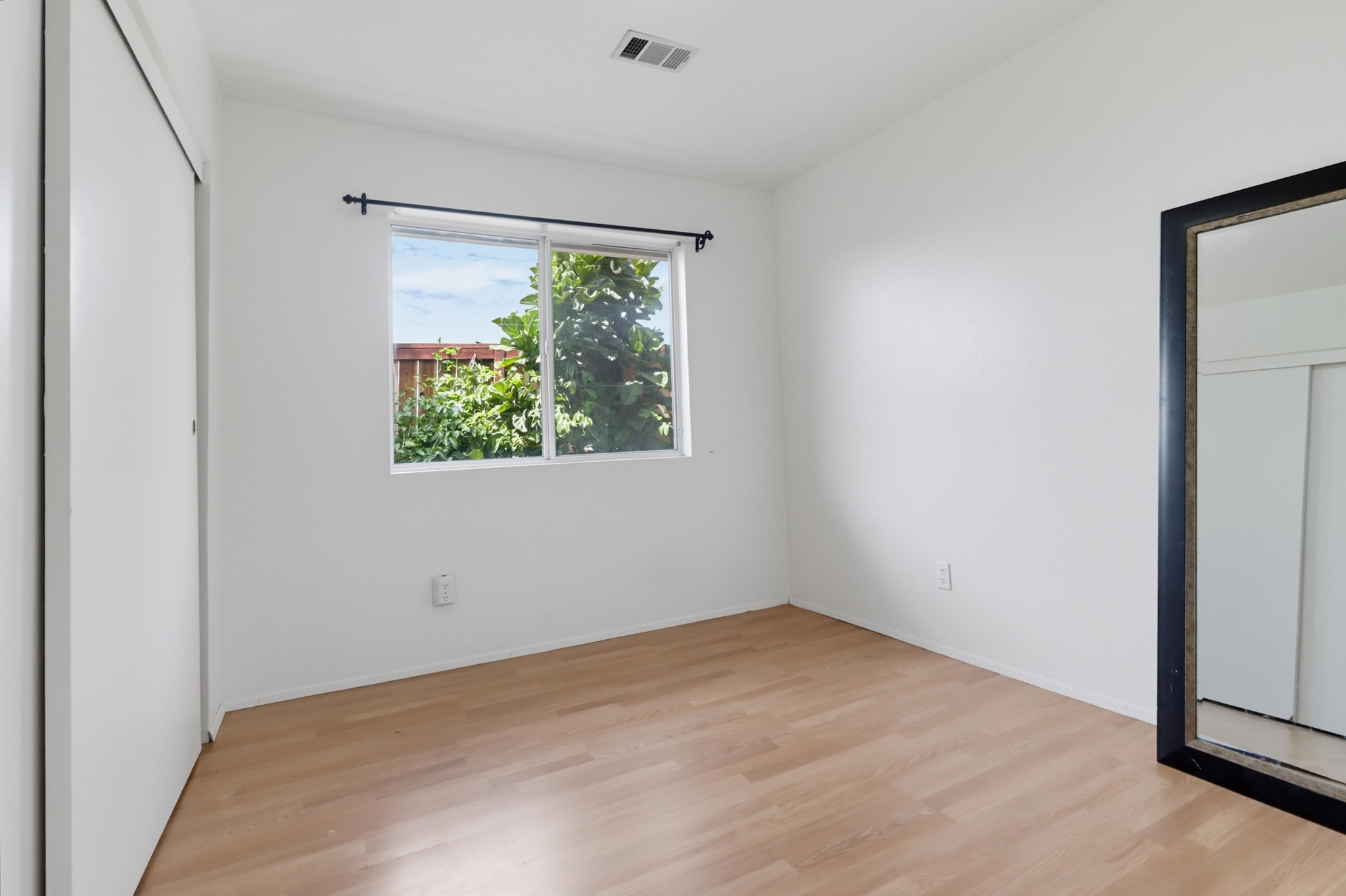 Virtual tour photo 29 of 51 for 4027 C St