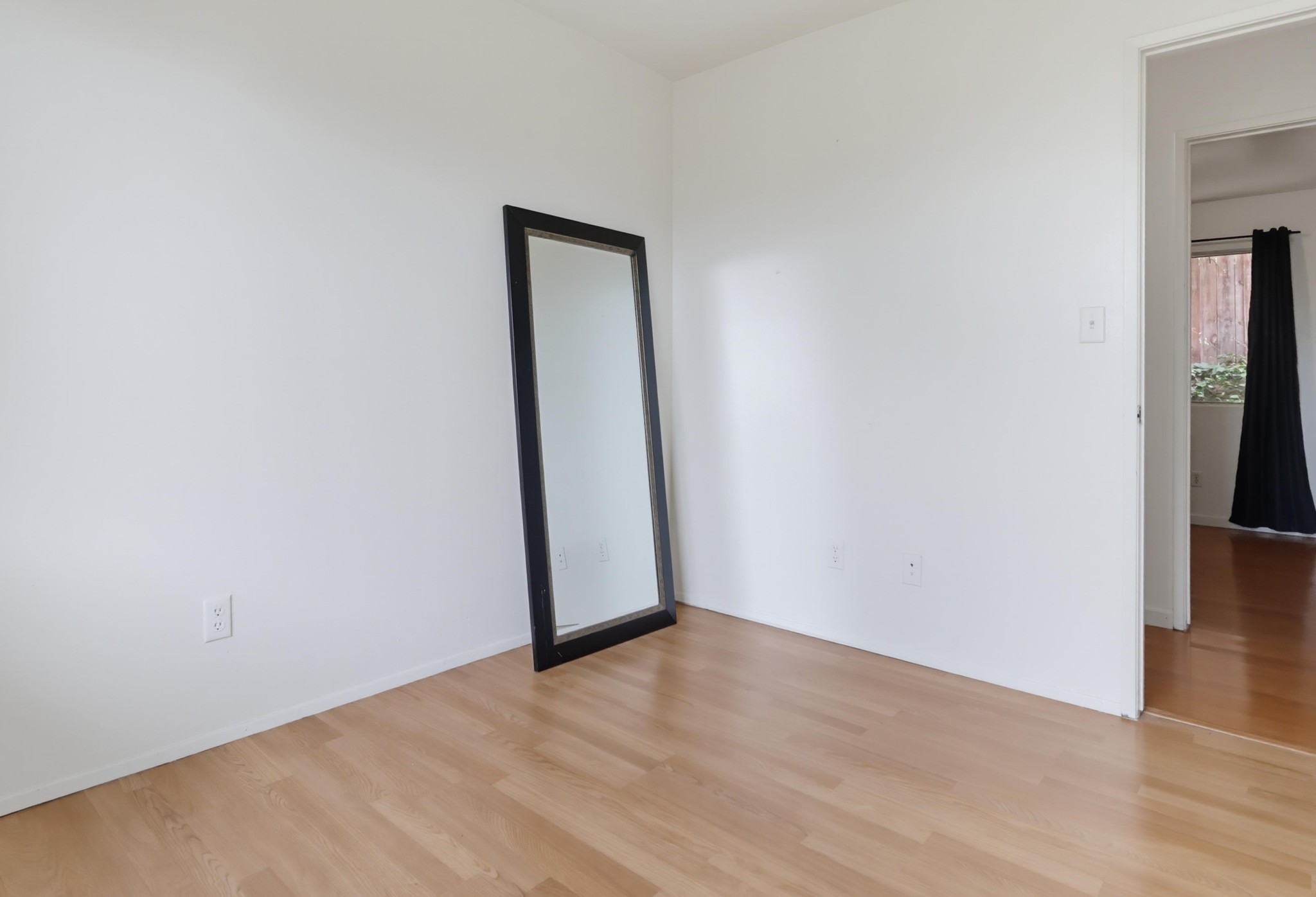 Virtual tour photo 32 of 51 for 4027 C St