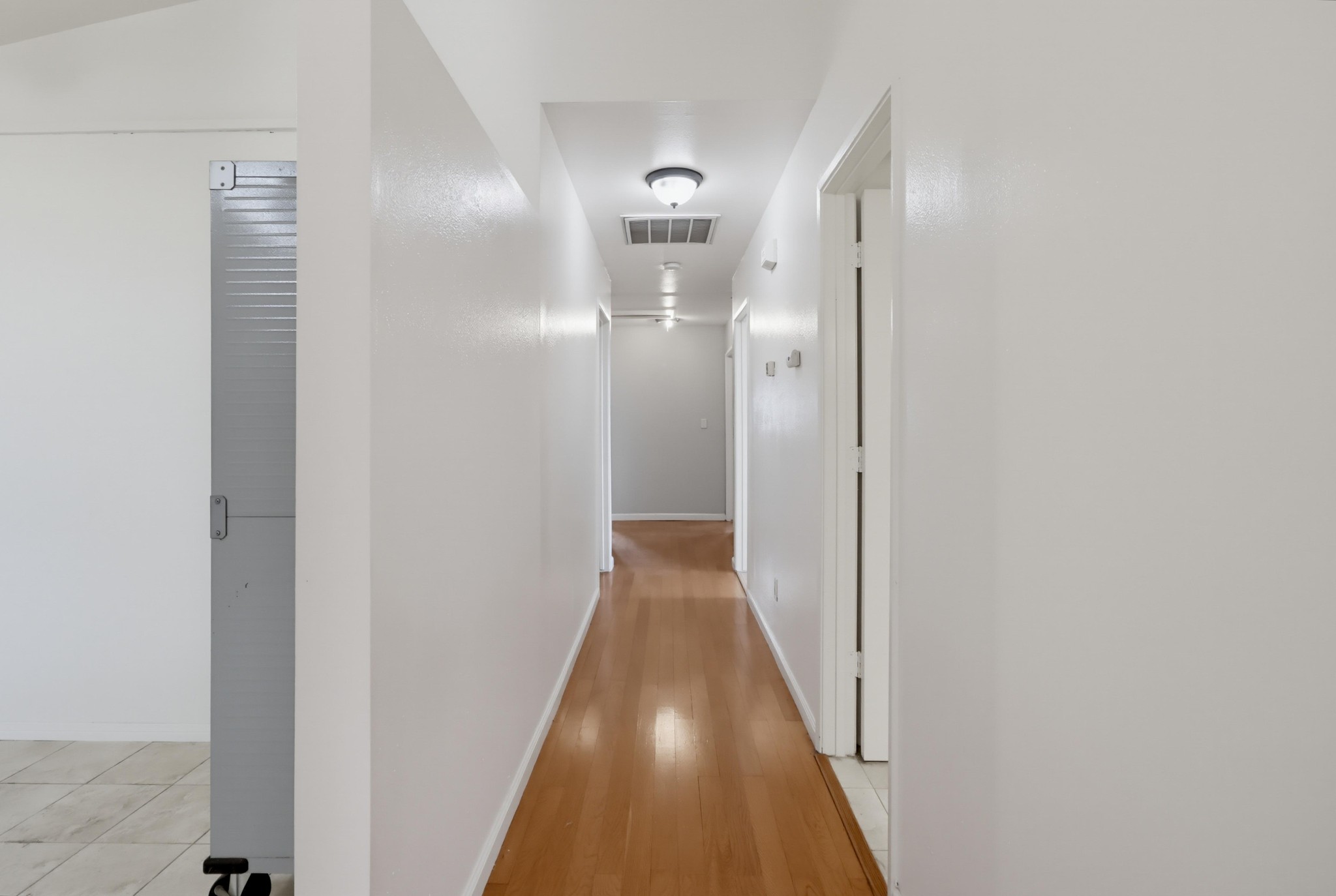 Virtual tour photo 36 of 51 for 4027 C St
