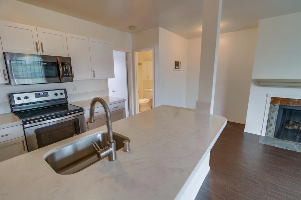 Virtual tour photo 13 of 22 for 4028 48th St #5