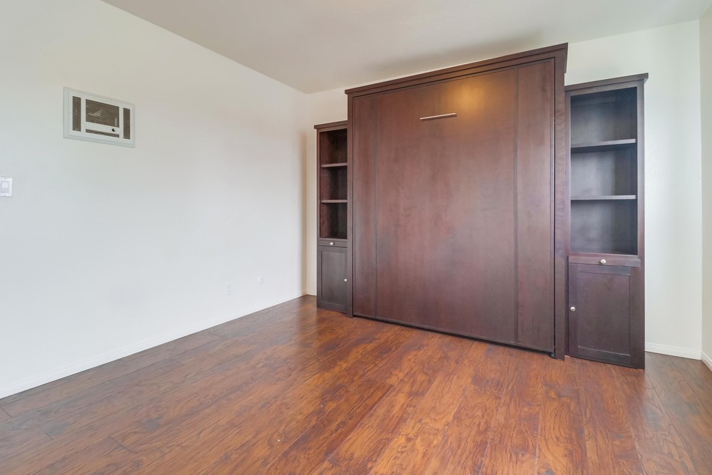 Virtual tour photo 20 of 22 for 4028 48th St #5