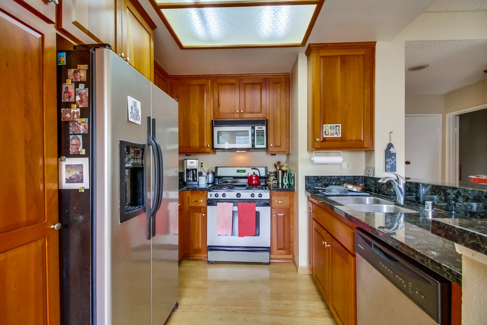 Virtual tour photo 14 of 33 for 4029 Carmel View Rd #135