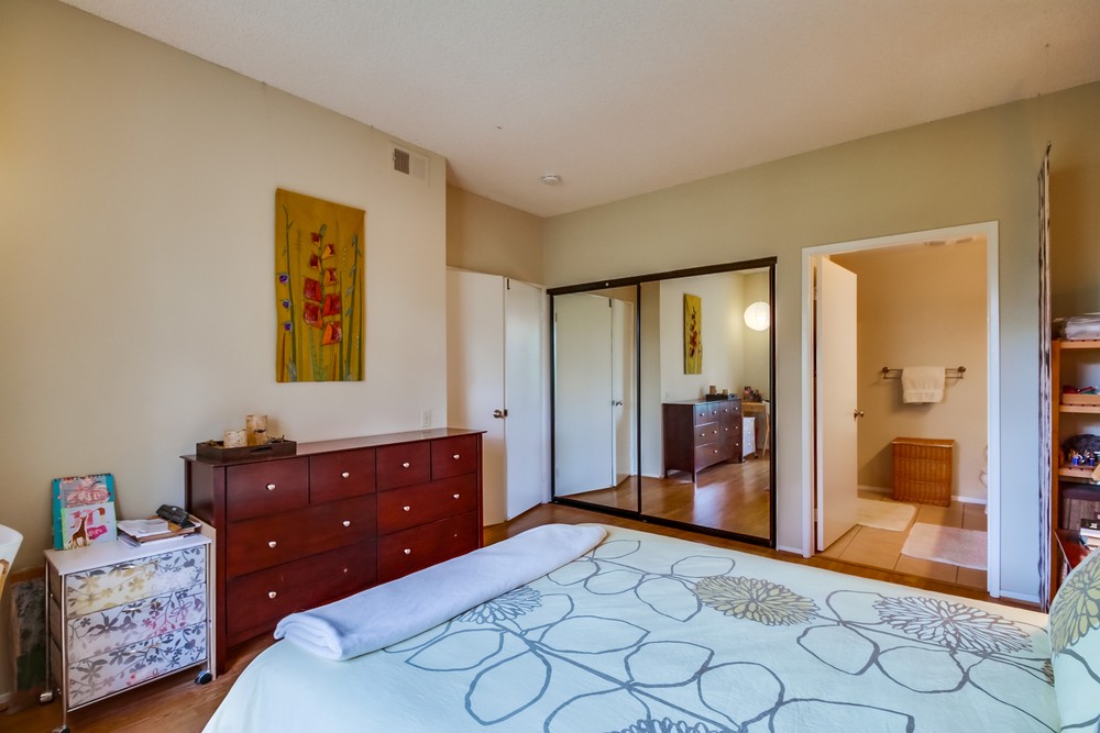 Virtual tour photo 22 of 33 for 4029 Carmel View Rd #135