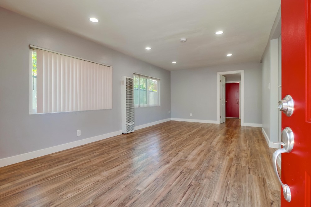 Virtual tour photo 9 of 34 for 4029 Delta St