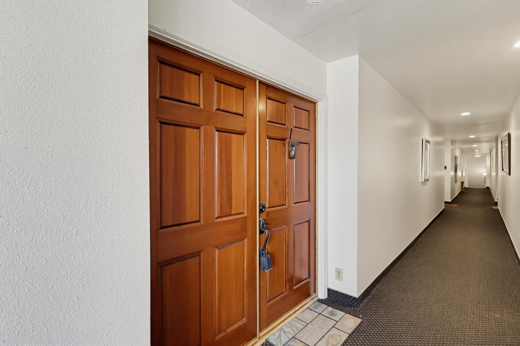 Virtual tour photo 7 of 48 for 4029 S Pacific Ave Apt 1