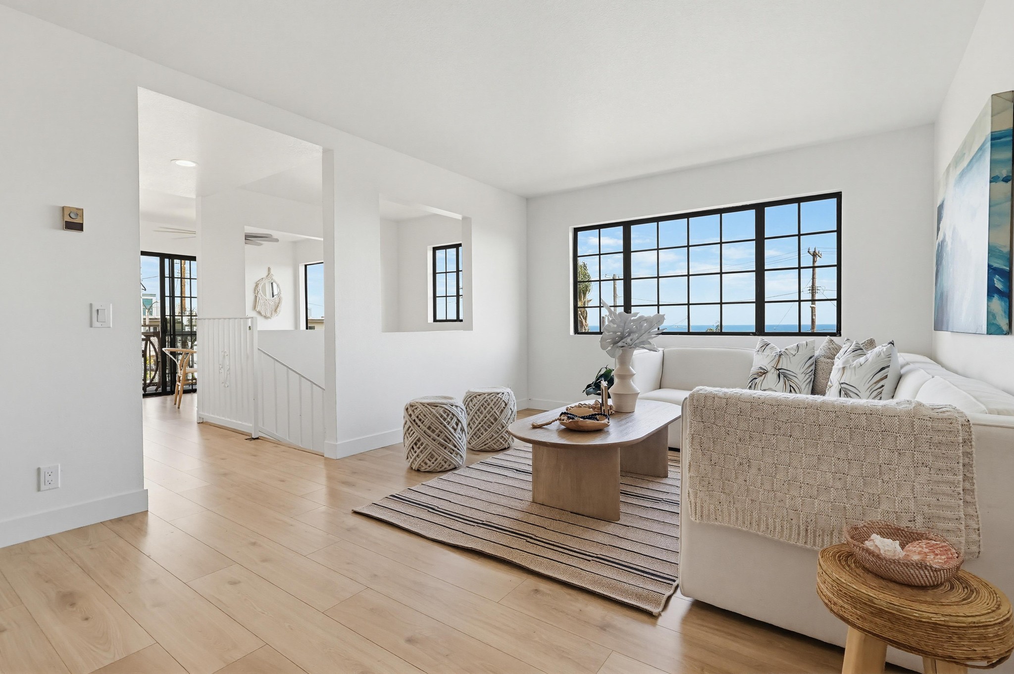 Virtual tour photo 12 of 48 for 4029 S Pacific Ave Apt 1