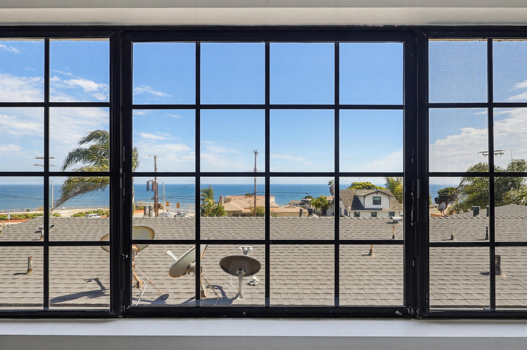 Virtual tour photo 14 of 48 for 4029 S Pacific Ave Apt 1