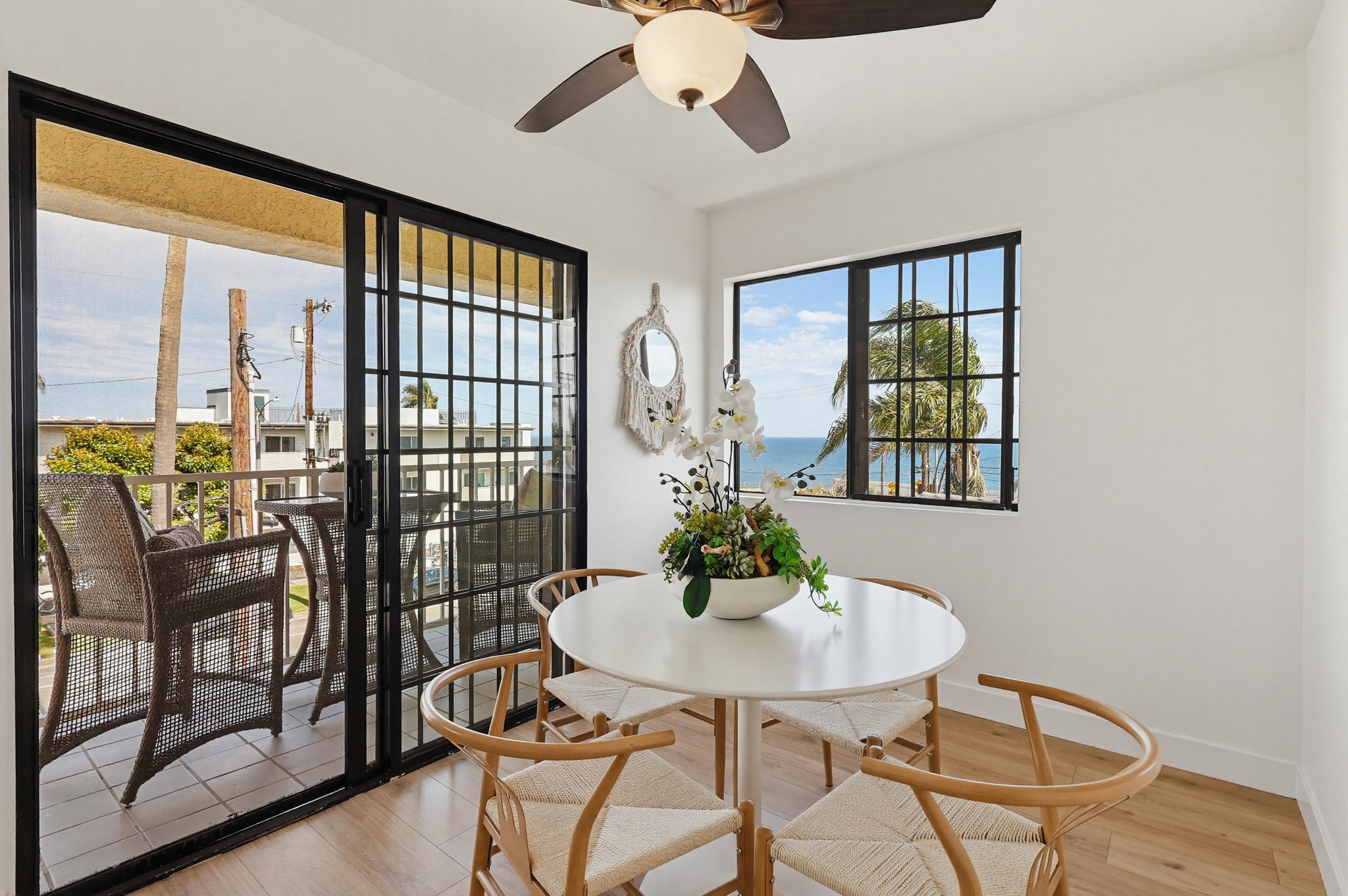 Virtual tour photo 17 of 48 for 4029 S Pacific Ave Apt 1