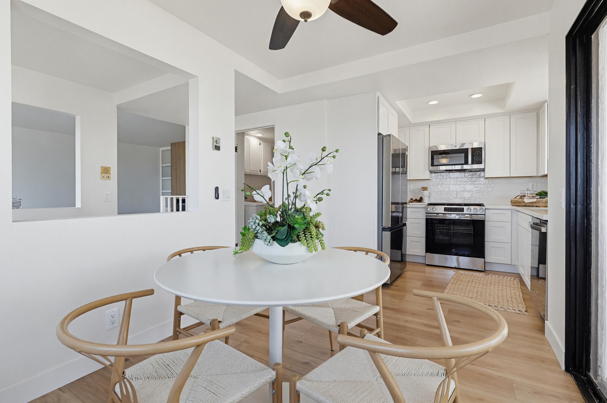 Virtual tour photo 21 of 48 for 4029 S Pacific Ave Apt 1