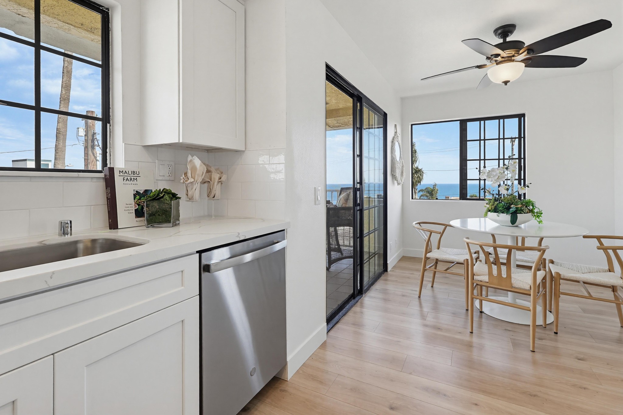 Virtual tour photo 26 of 48 for 4029 S Pacific Ave Apt 1