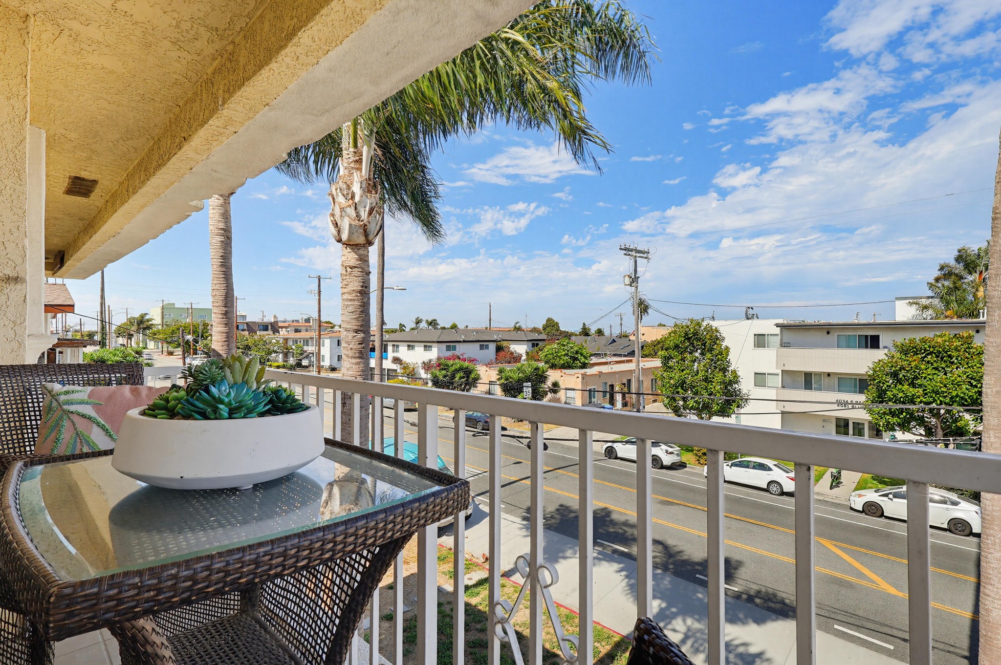 Virtual tour photo 28 of 48 for 4029 S Pacific Ave Apt 1