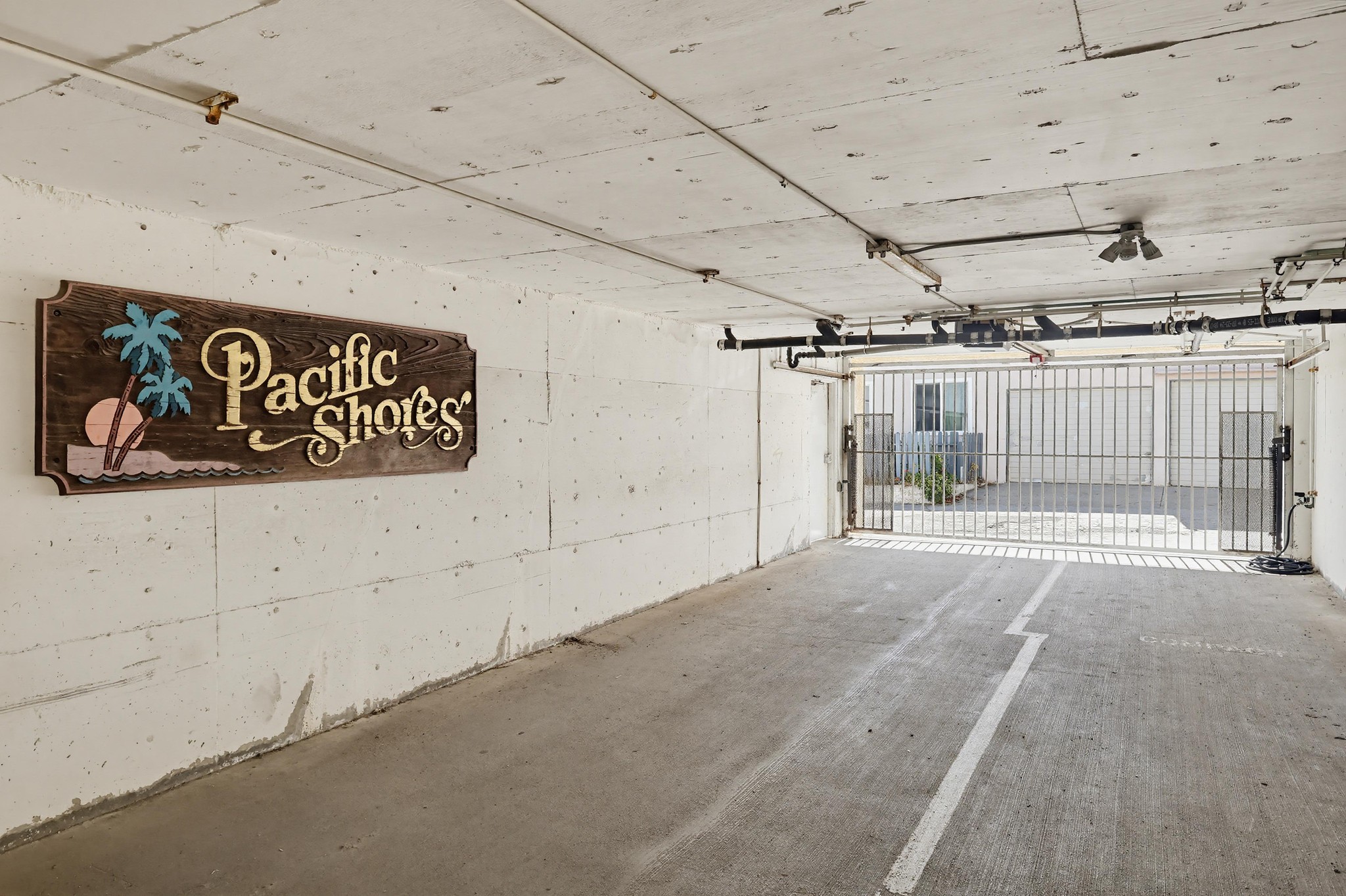 Virtual tour photo 46 of 48 for 4029 S Pacific Ave Apt 1