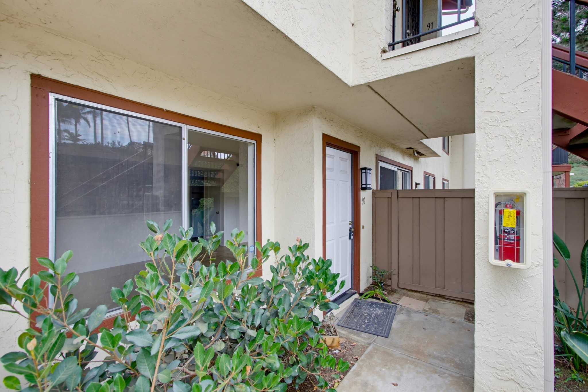 Virtual tour photo 5 of 35 for 4030 Porte La Paz Unit 90
