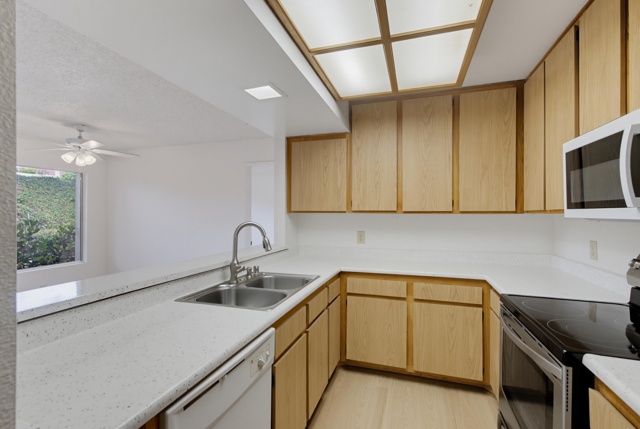 Virtual tour photo 14 of 35 for 4030 Porte La Paz Unit 90