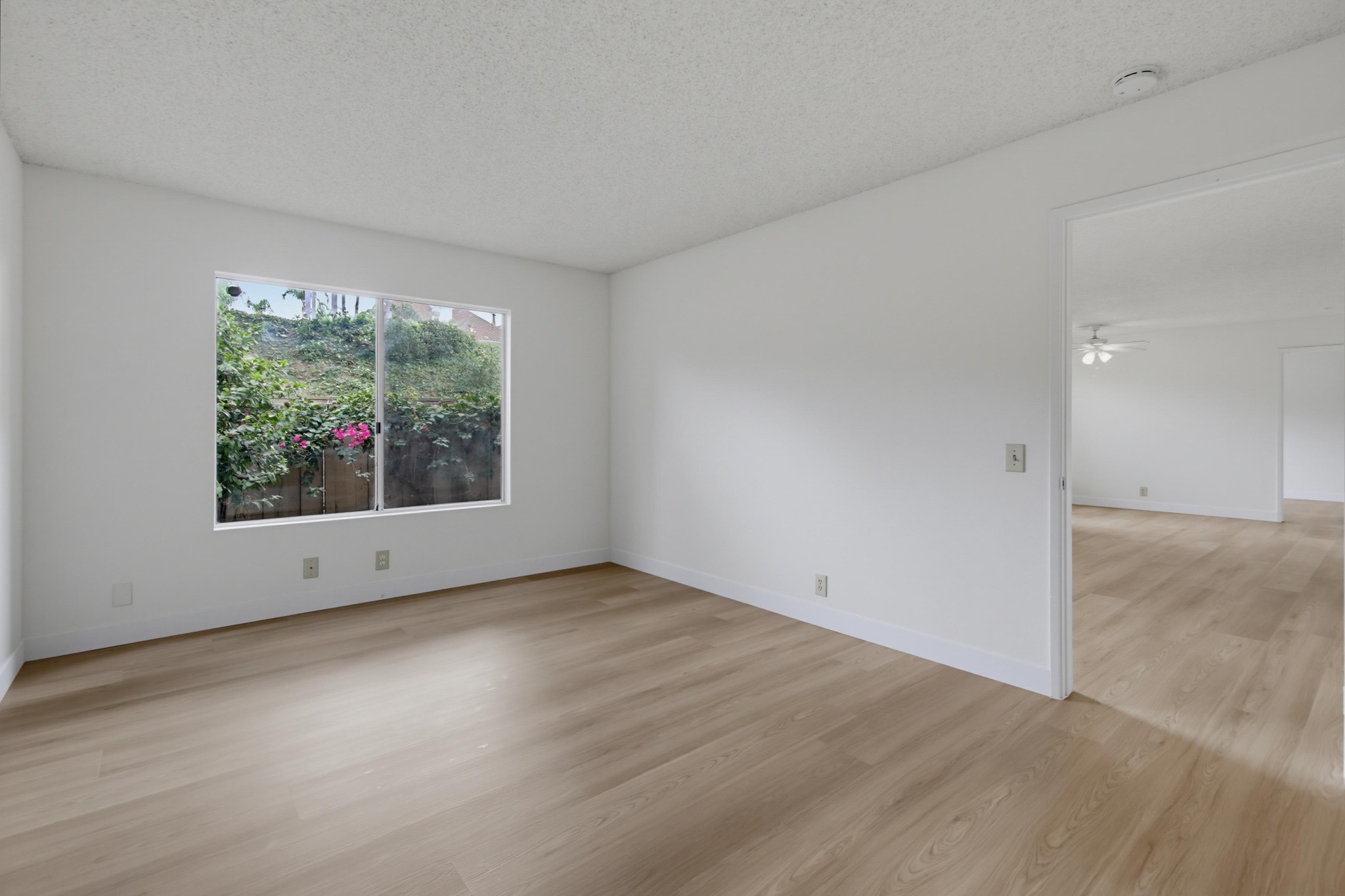 Virtual tour photo 27 of 35 for 4030 Porte La Paz Unit 90
