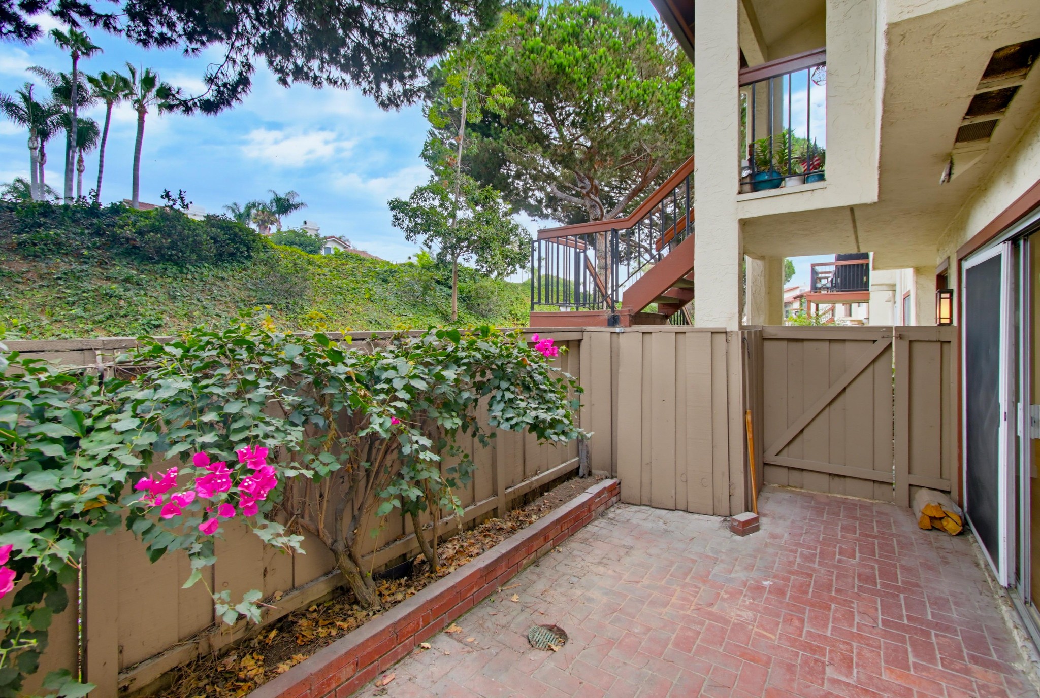 Virtual tour photo 32 of 35 for 4030 Porte La Paz Unit 90