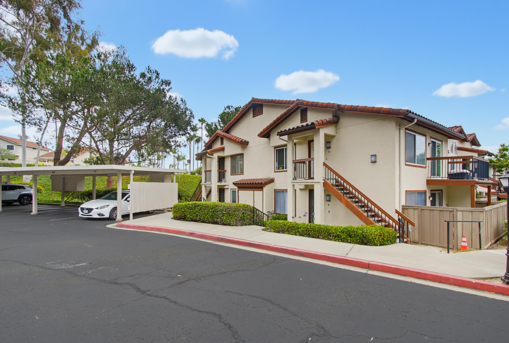 Virtual tour photo 33 of 35 for 4030 Porte La Paz Unit 90