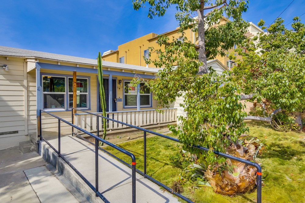 Virtual tour photo 10 of 59 for 4032 Riviera Dr