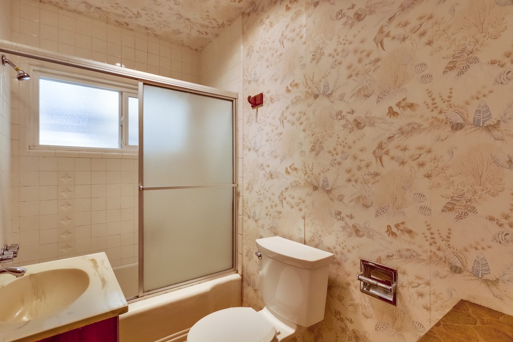 Virtual tour photo 32 of 59 for 4032 Riviera Dr