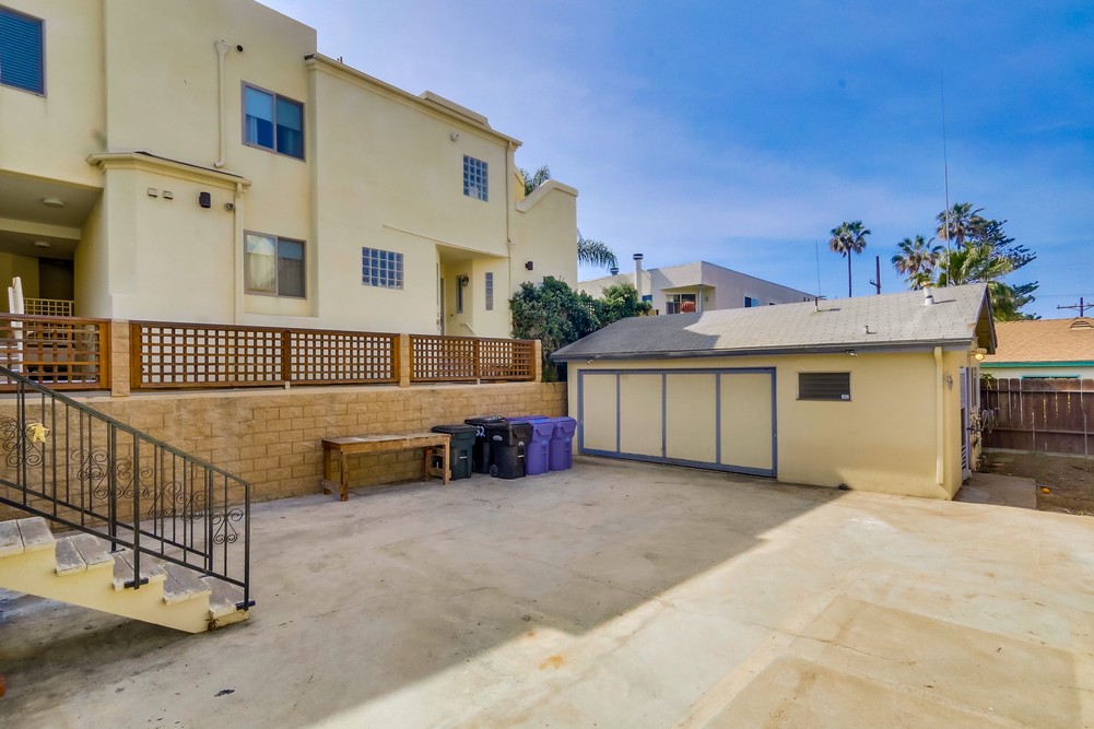 Virtual tour photo 49 of 59 for 4032 Riviera Dr