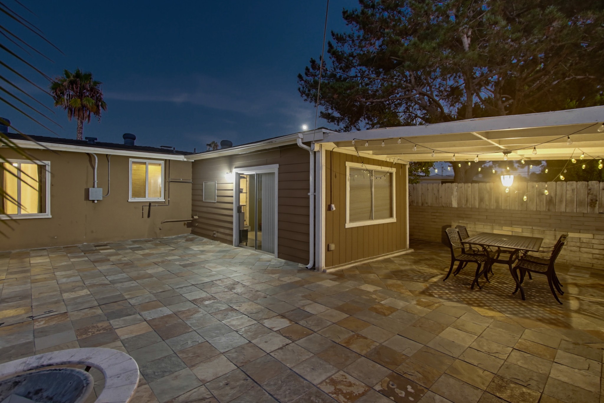 Virtual tour photo 9 of 84 for 4034 Epanow Ave