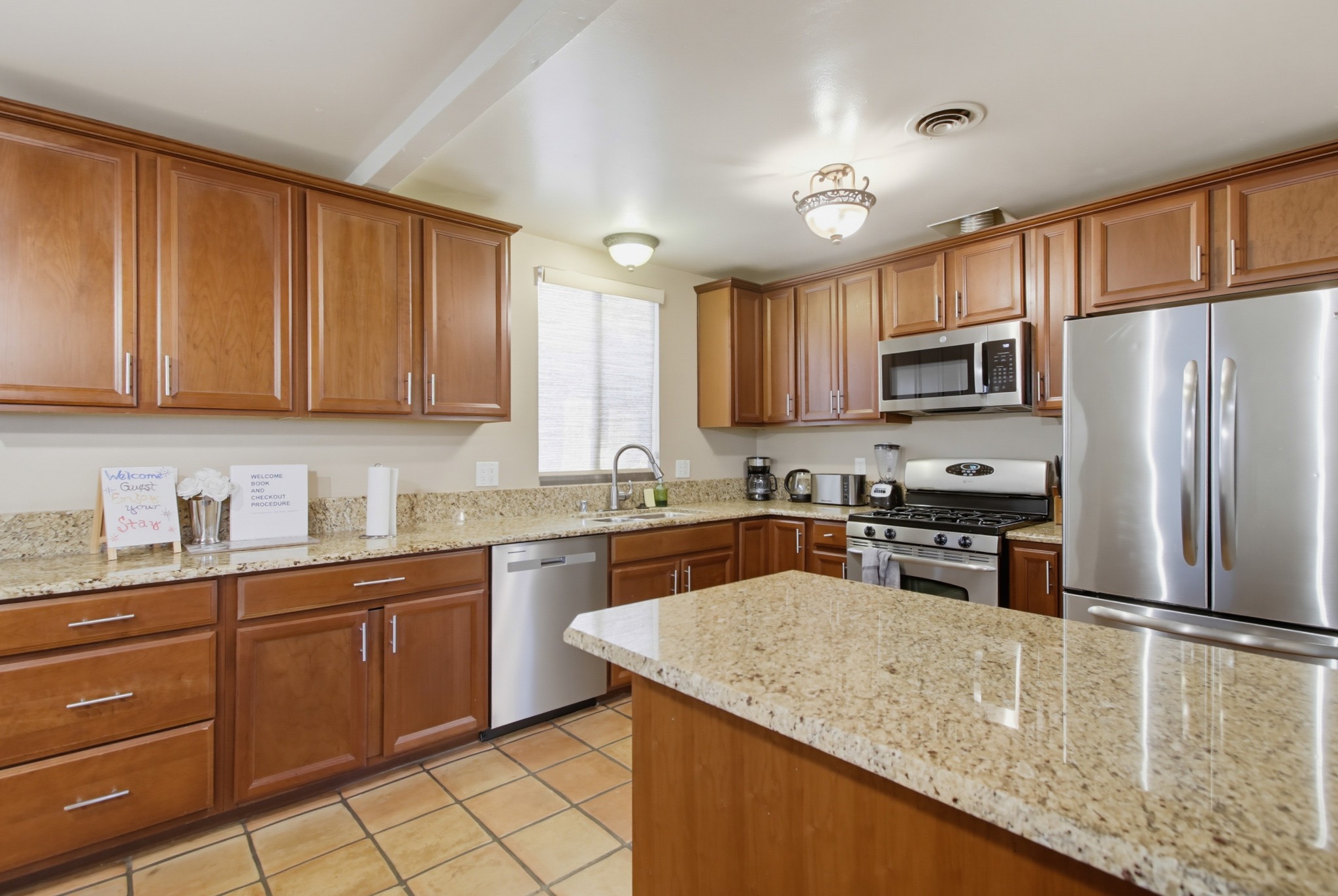 Virtual tour photo 31 of 84 for 4034 Epanow Ave