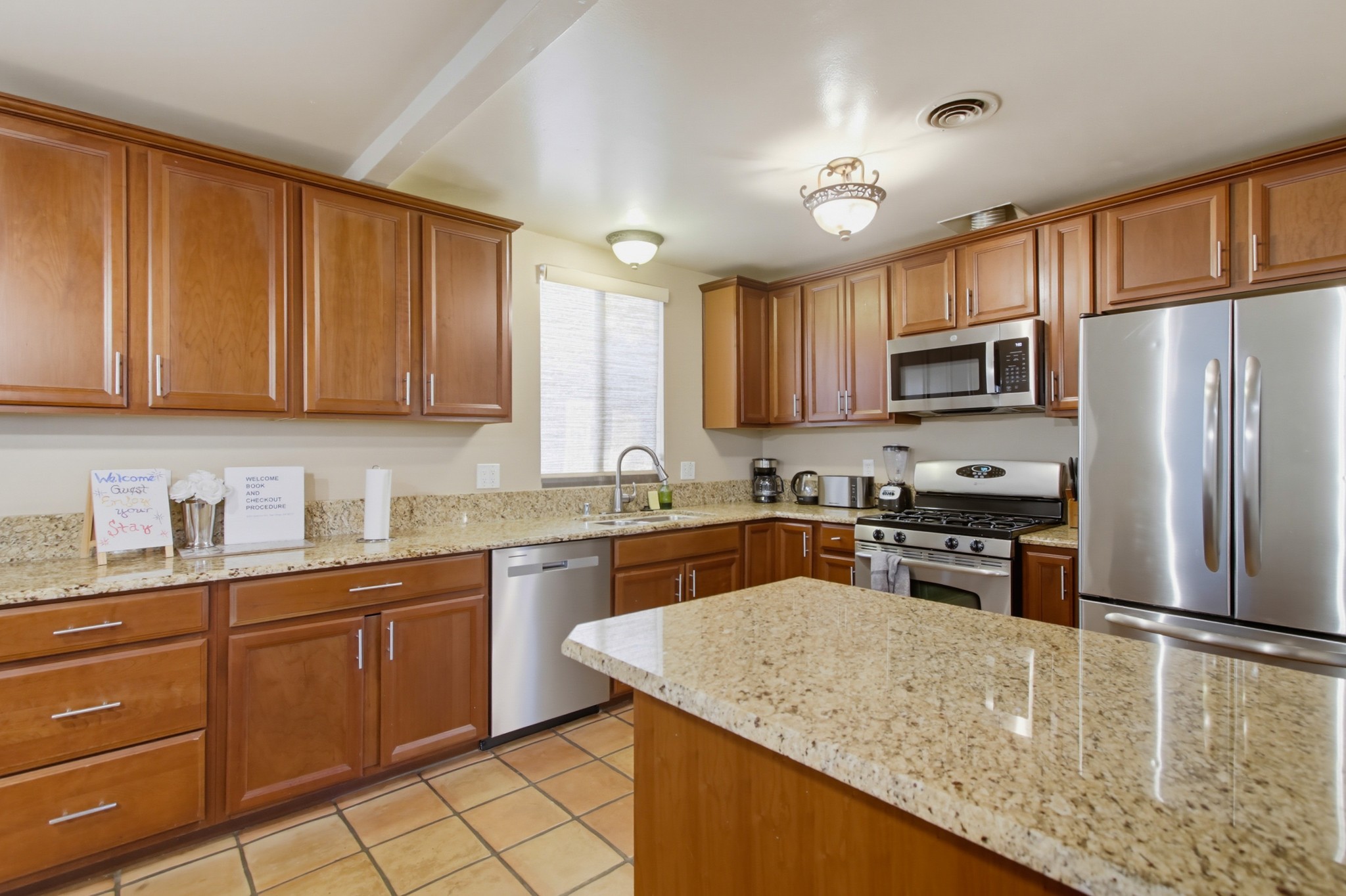 Virtual tour photo 32 of 84 for 4034 Epanow Ave
