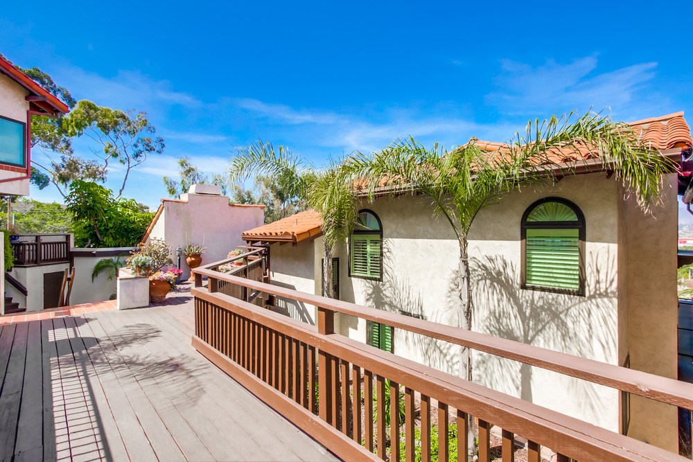 Virtual tour photo 6 of 69 for 4036 Ampudia St
