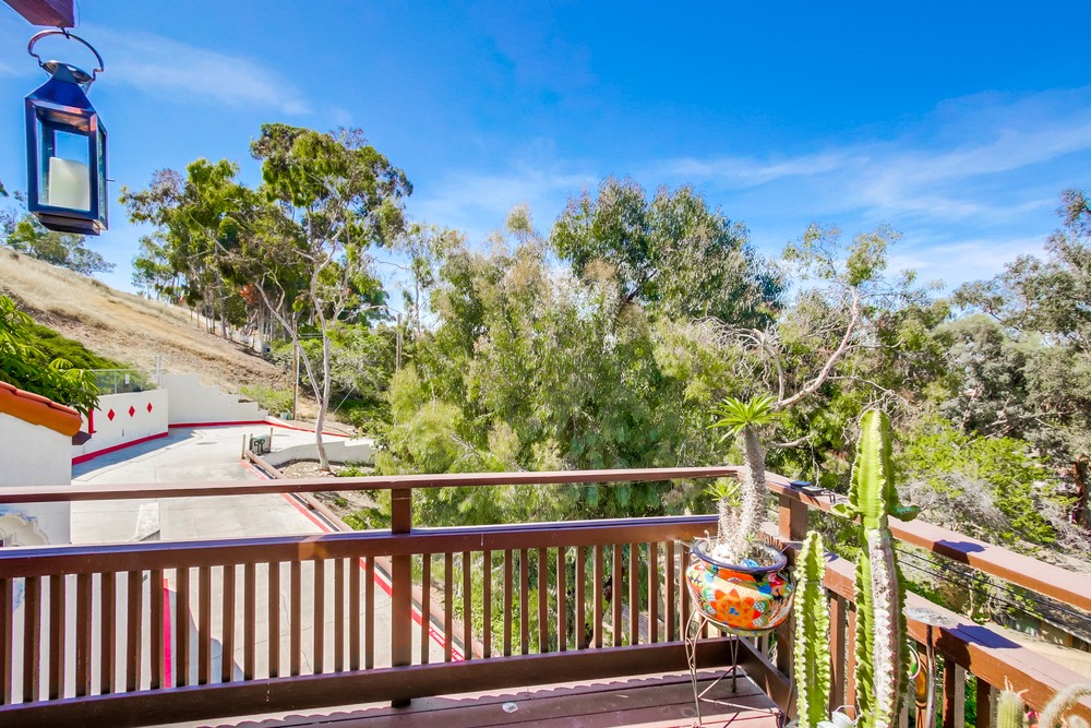 Virtual tour photo 10 of 69 for 4036 Ampudia St