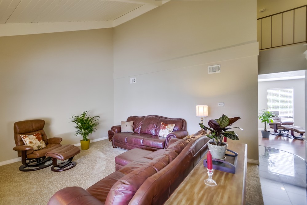 Virtual tour photo 7 of 44 for 4039 Raffee Drive