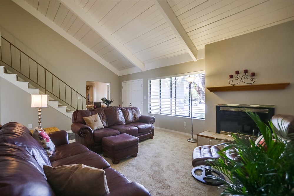 Virtual tour photo 10 of 44 for 4039 Raffee Drive