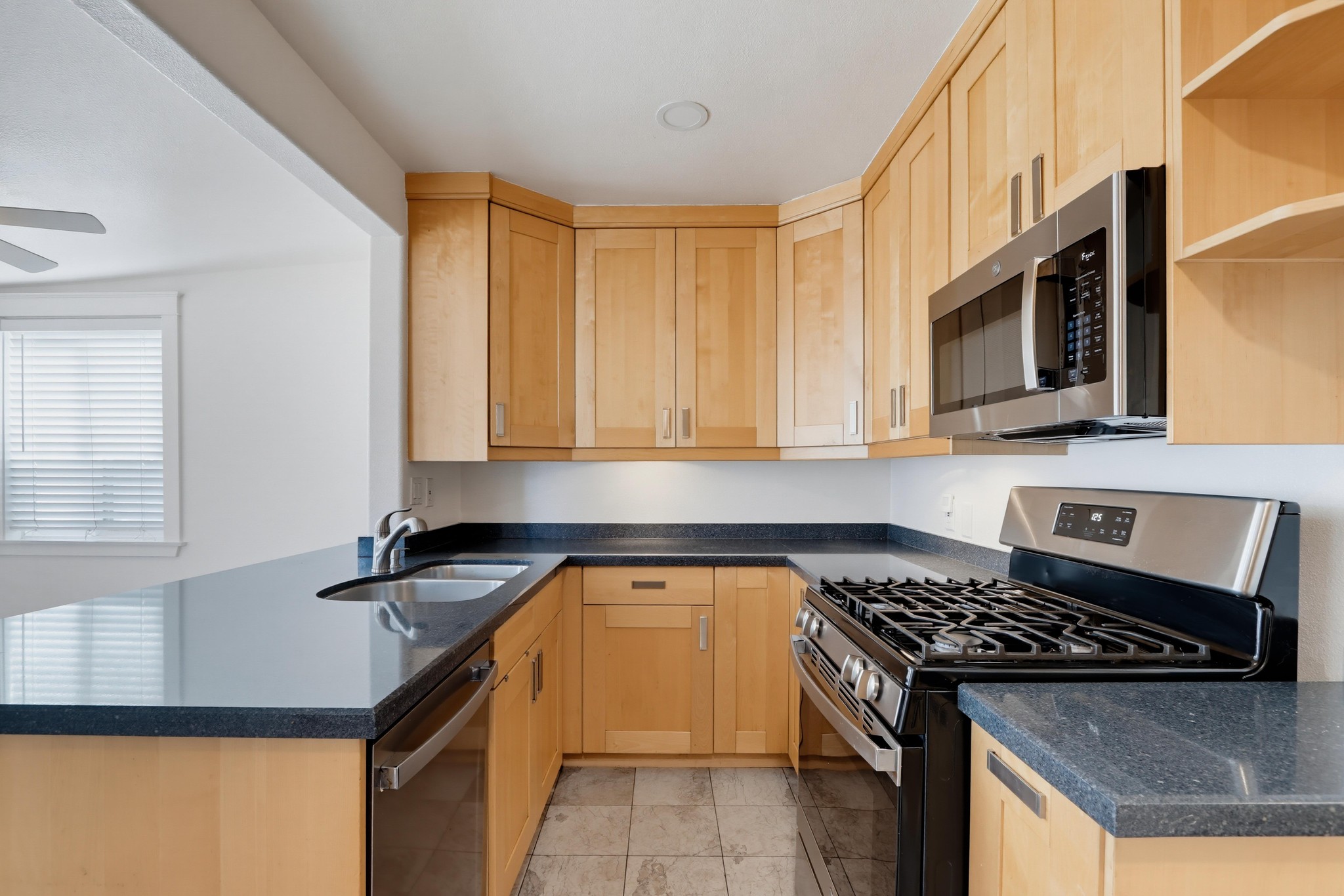 Virtual tour photo 19 of 54 for 404 N Diana Pl