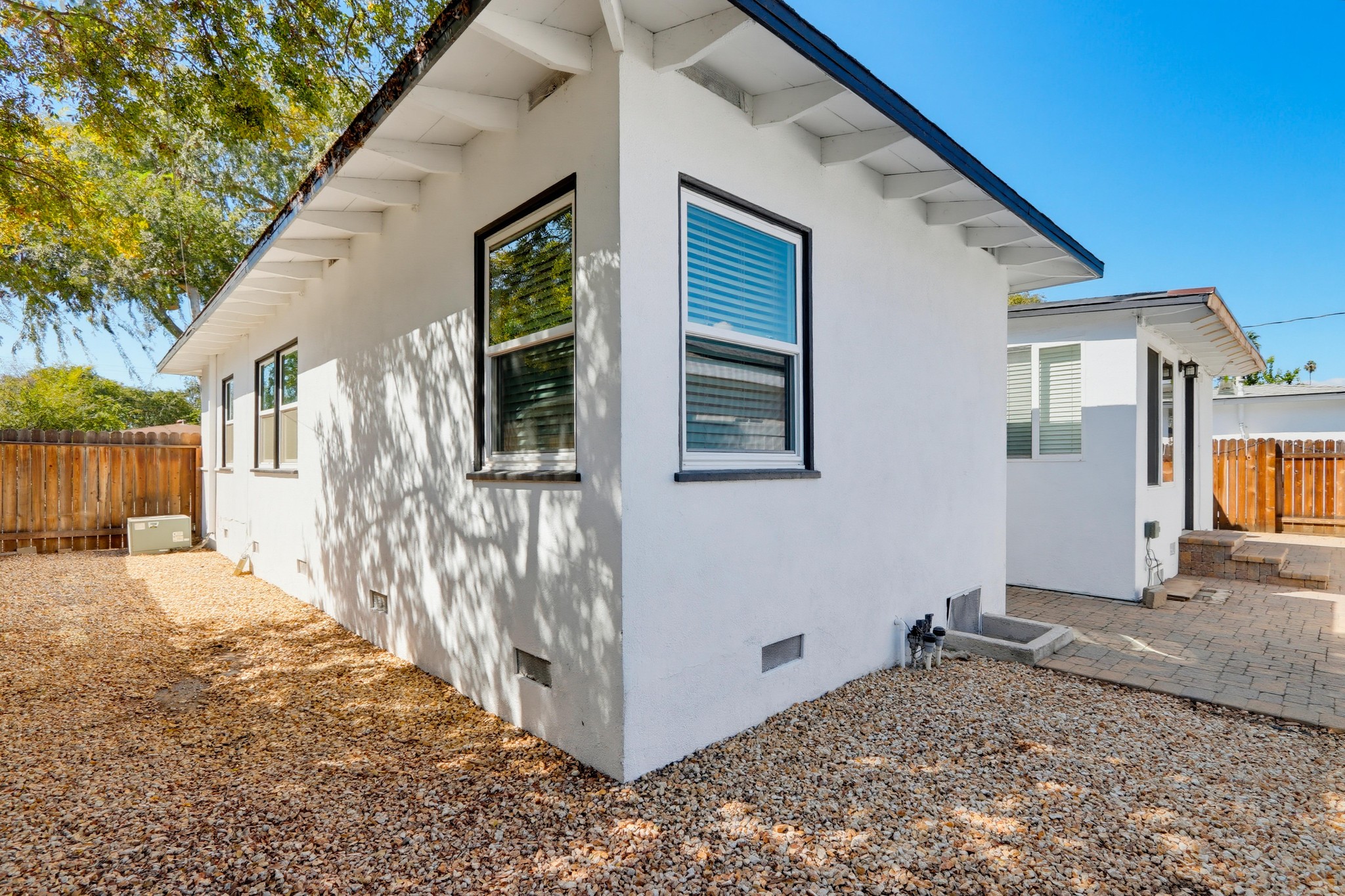 Virtual tour photo 46 of 54 for 404 N Diana Pl