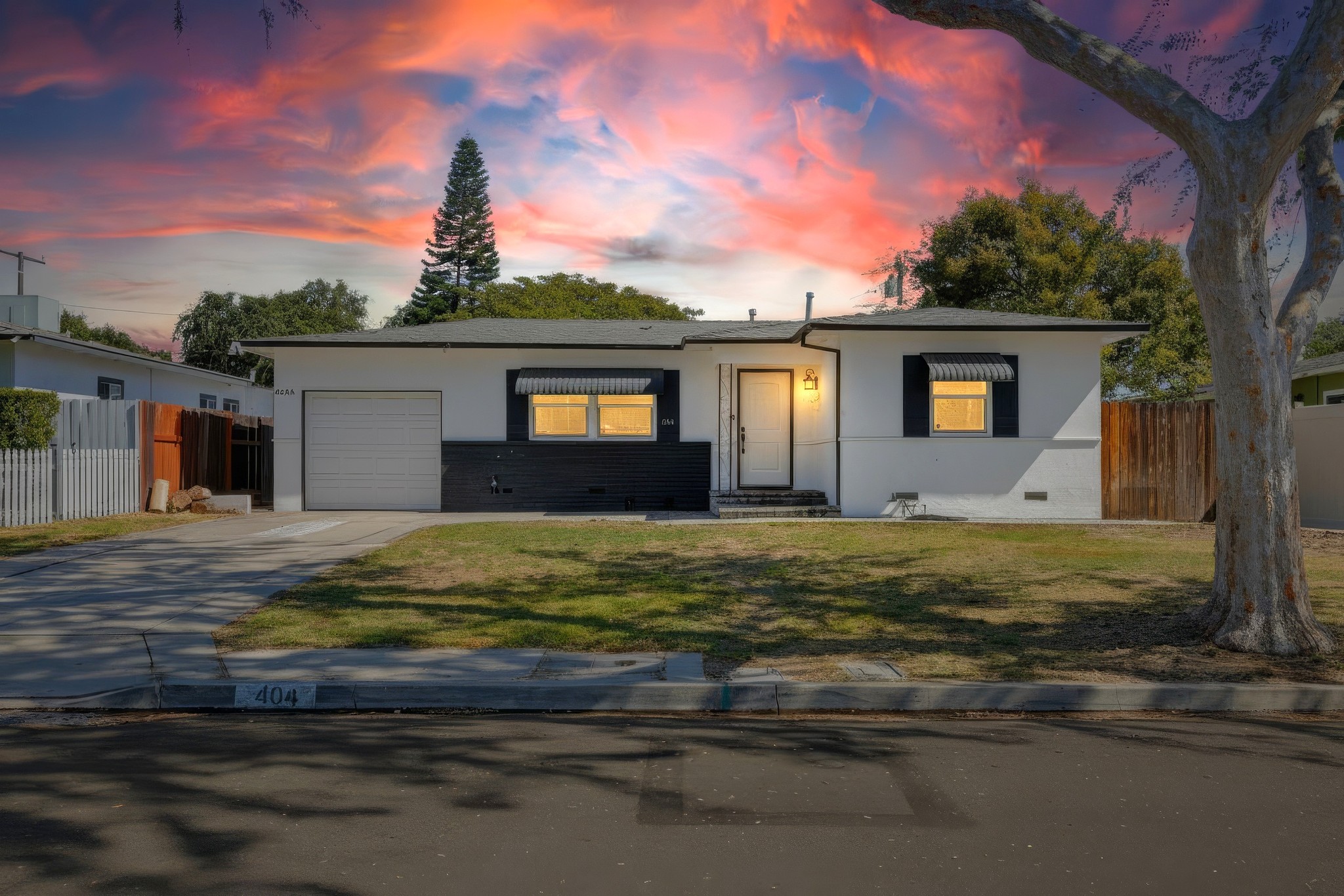 Virtual tour photo 54 of 54 for 404 N Diana Pl