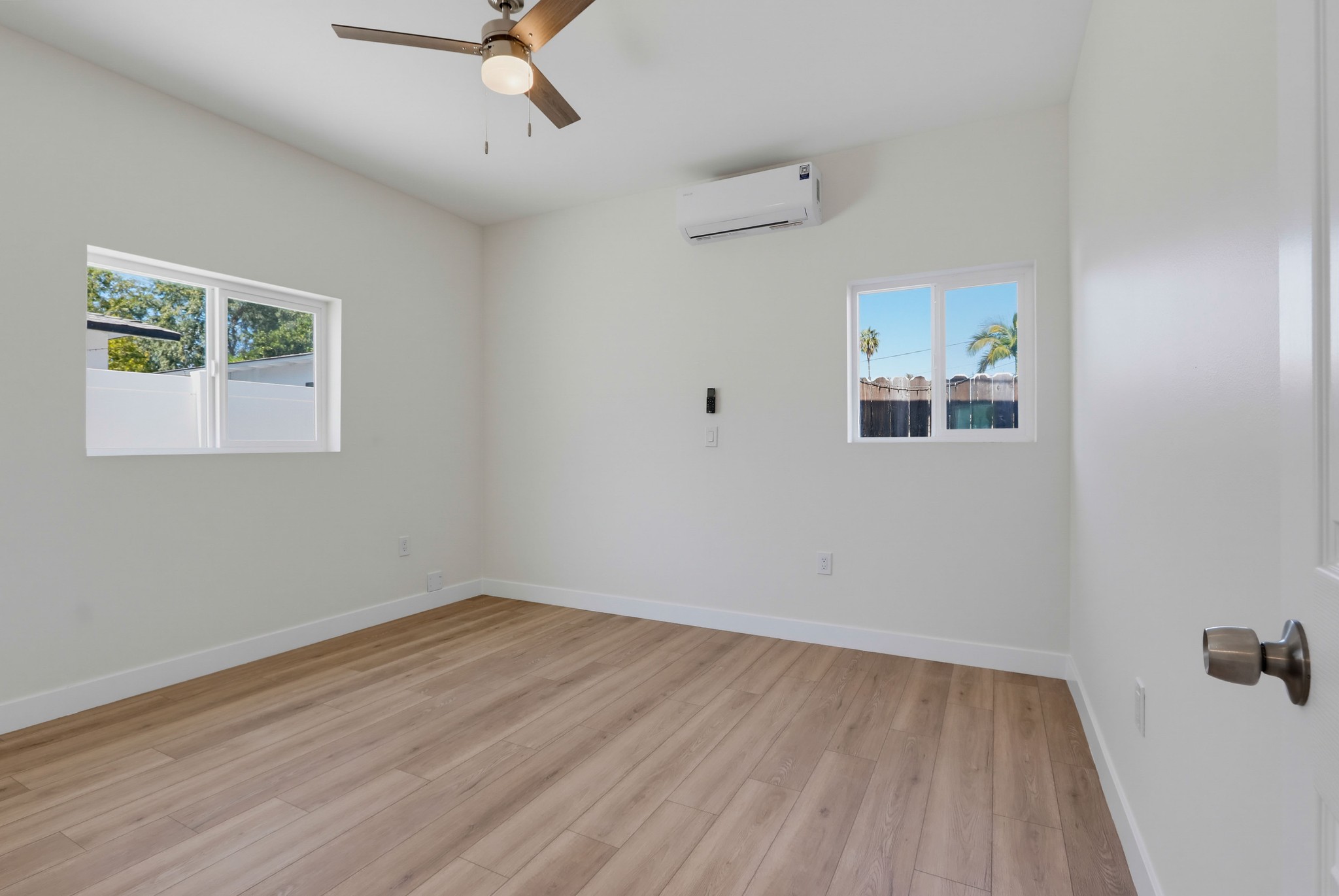Virtual tour photo 21 of 35 for 404 N Diana Pl