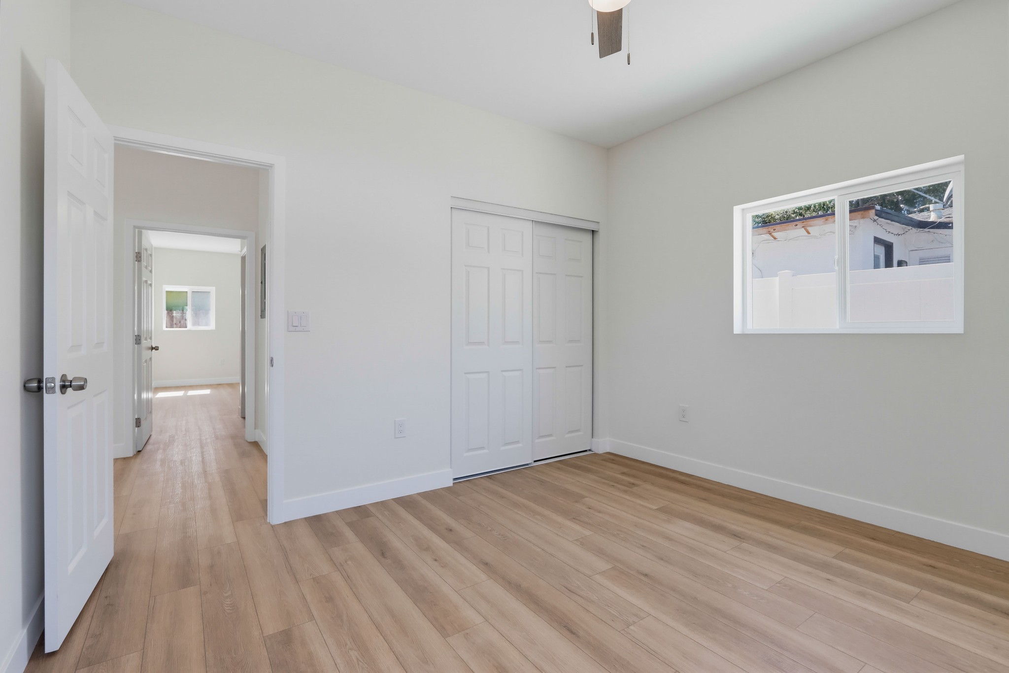 Virtual tour photo 24 of 35 for 404 N Diana Pl