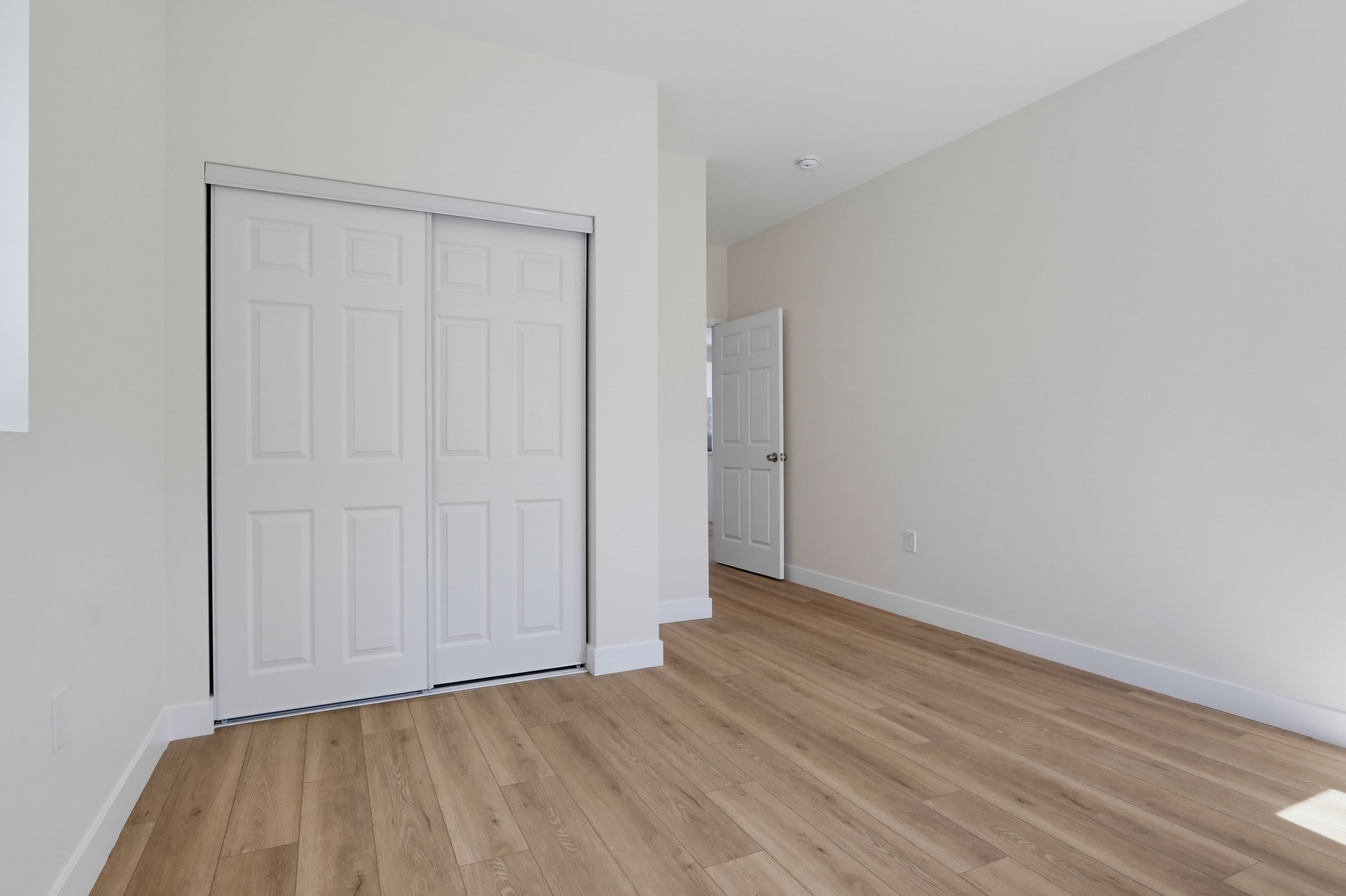 Virtual tour photo 30 of 35 for 404 N Diana Pl