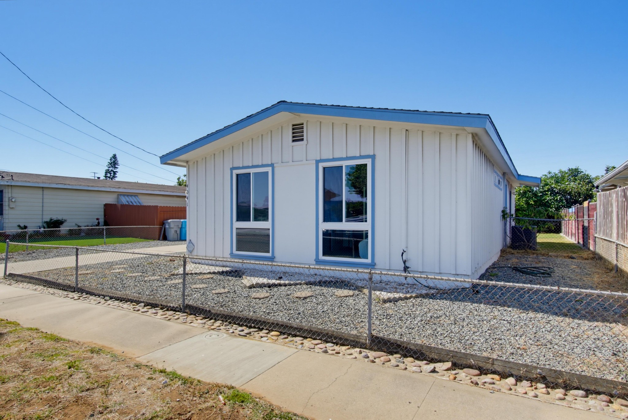 Virtual tour photo 4 of 38 for 4041 Appleton St