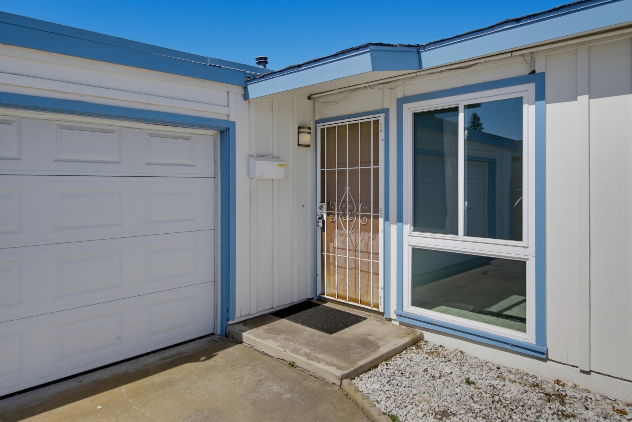 Virtual tour photo 5 of 38 for 4041 Appleton St