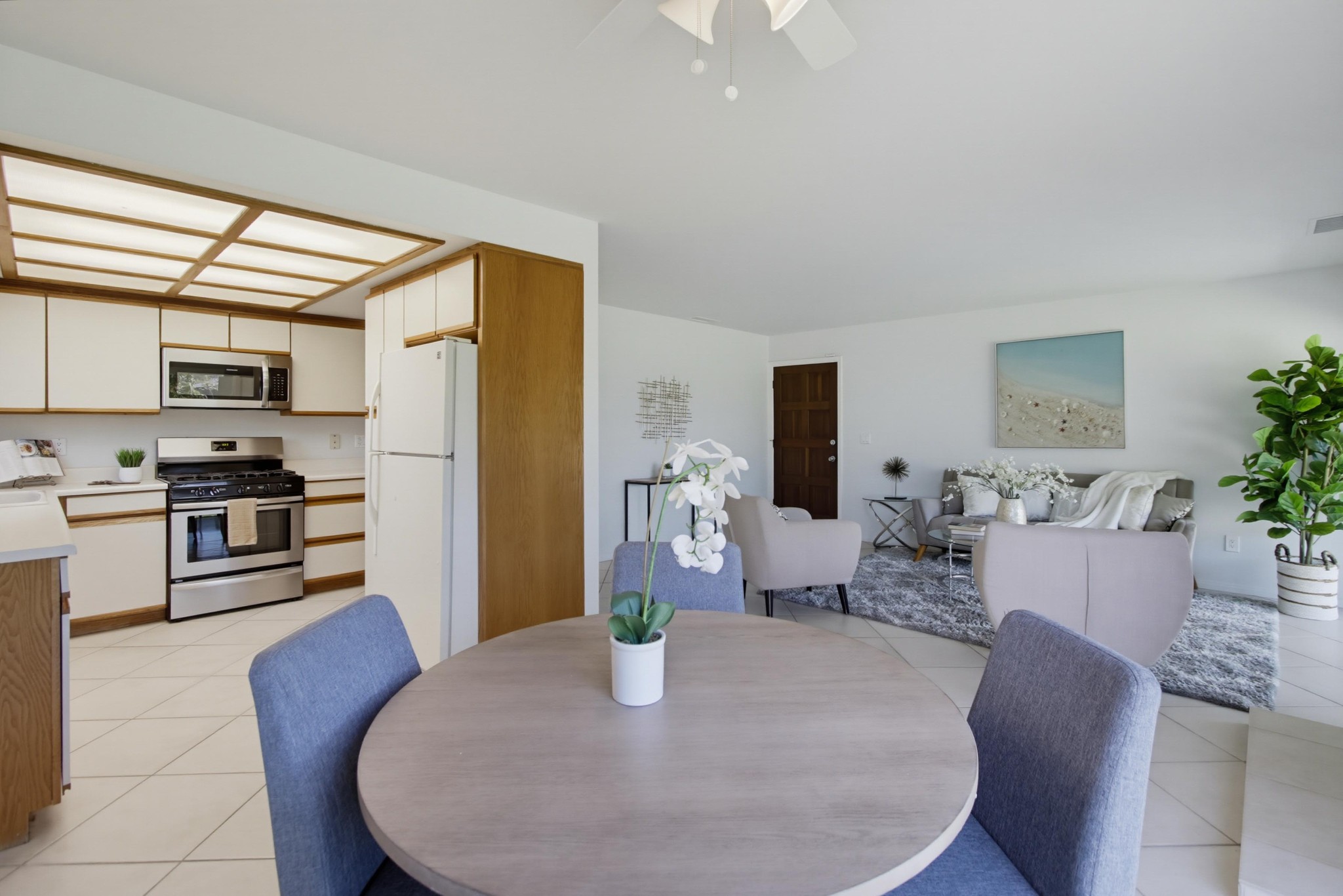 Virtual tour photo 10 of 38 for 4041 Appleton St