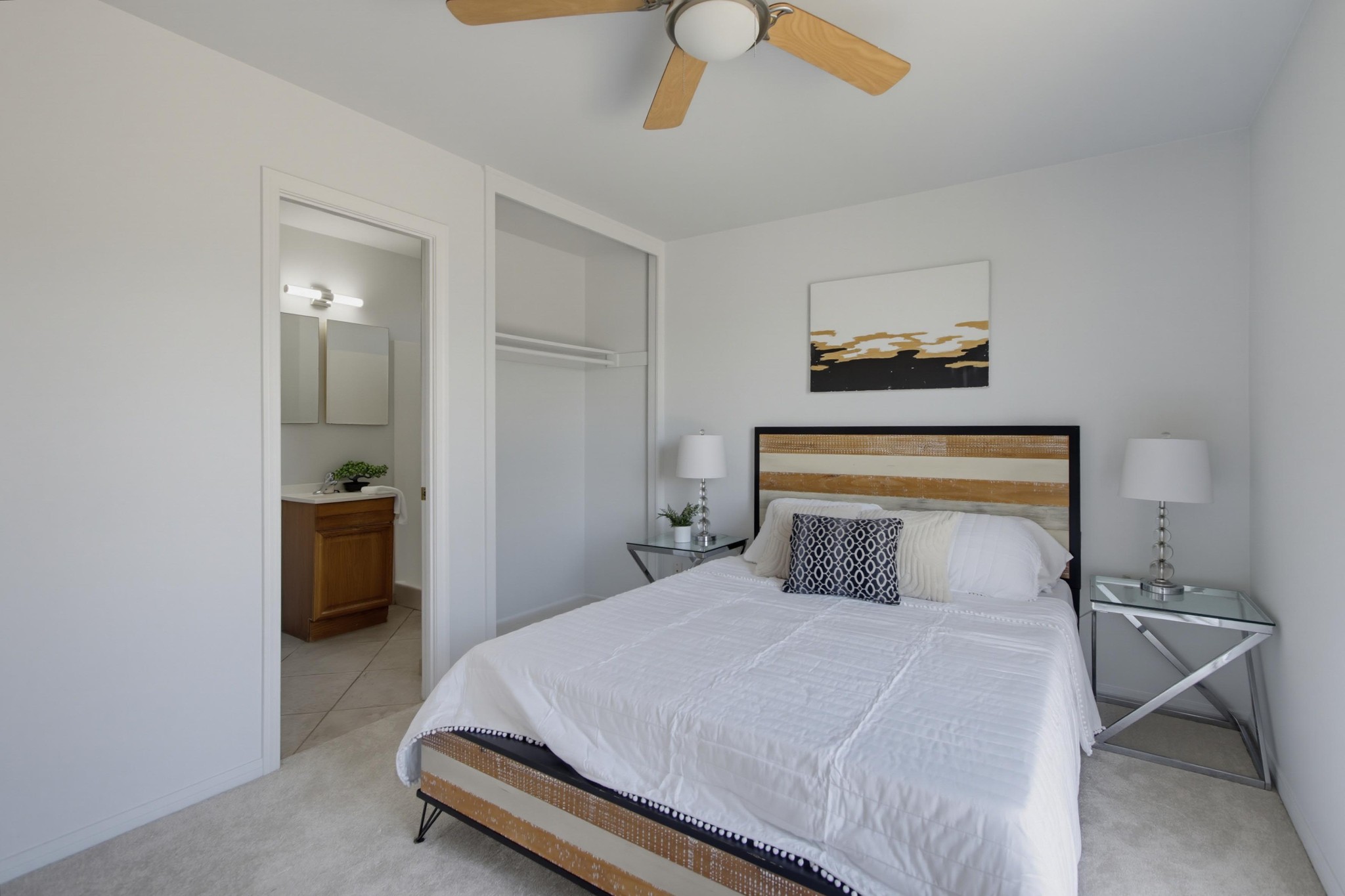Virtual tour photo 18 of 38 for 4041 Appleton St