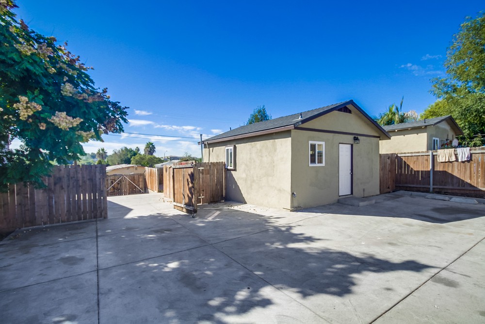 Virtual tour photo 5 of 30 for 4043 National Ave