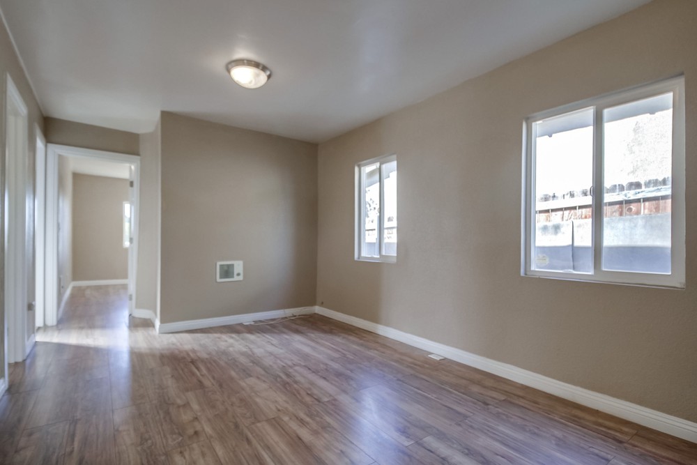 Virtual tour photo 10 of 30 for 4043 National Ave