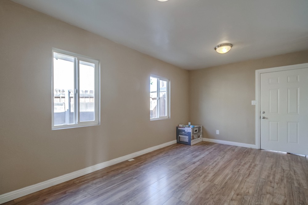 Virtual tour photo 12 of 30 for 4043 National Ave