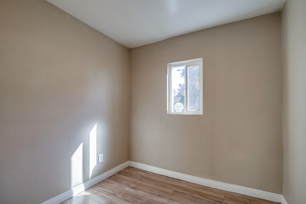 Virtual tour photo 17 of 30 for 4043 National Ave