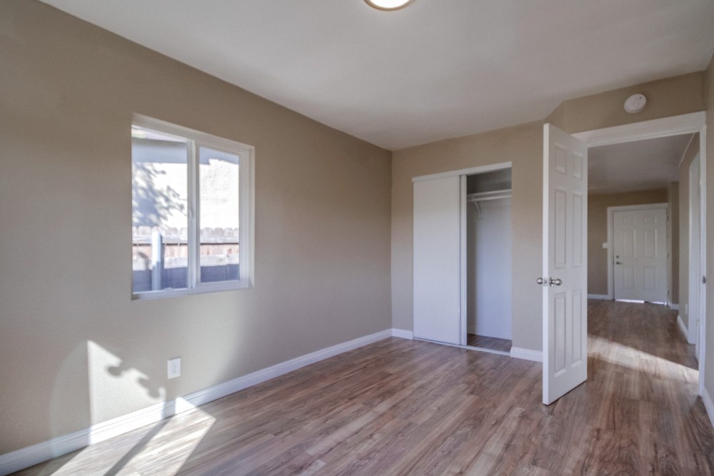 Virtual tour photo 23 of 30 for 4043 National Ave